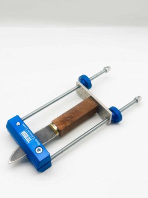 TR Maker Blade Handle Clamp holding knife